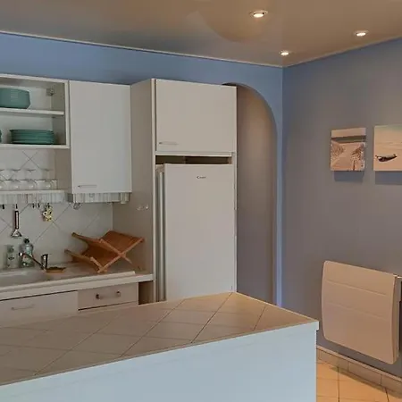 Apartament Superbe Appartement, Proche Des Sablettes